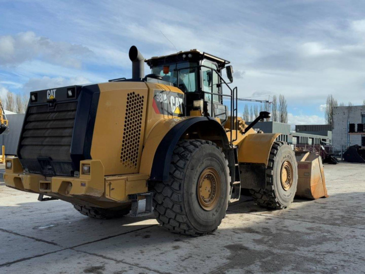 CAT 980M - Колесен товарач: снимка 3 CAT 980M - Колесен товарач: снимка 3