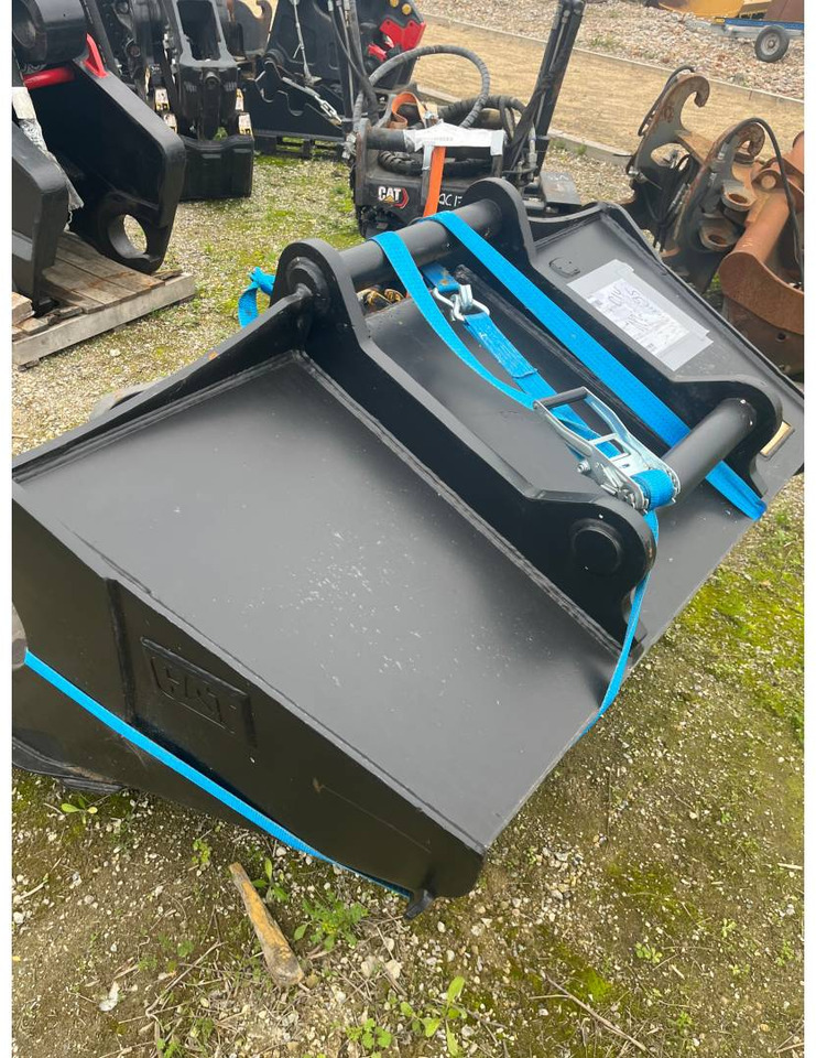 CAT BUCKET/1800MM/S70/GODET - Кофа за багер: снимка 1 CAT BUCKET/1800MM/S70/GODET - Кофа за багер: снимка 1