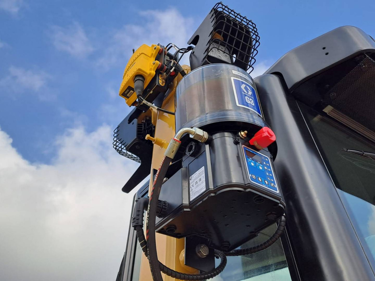 Булдозер CAT D6NLGP: снимка 7