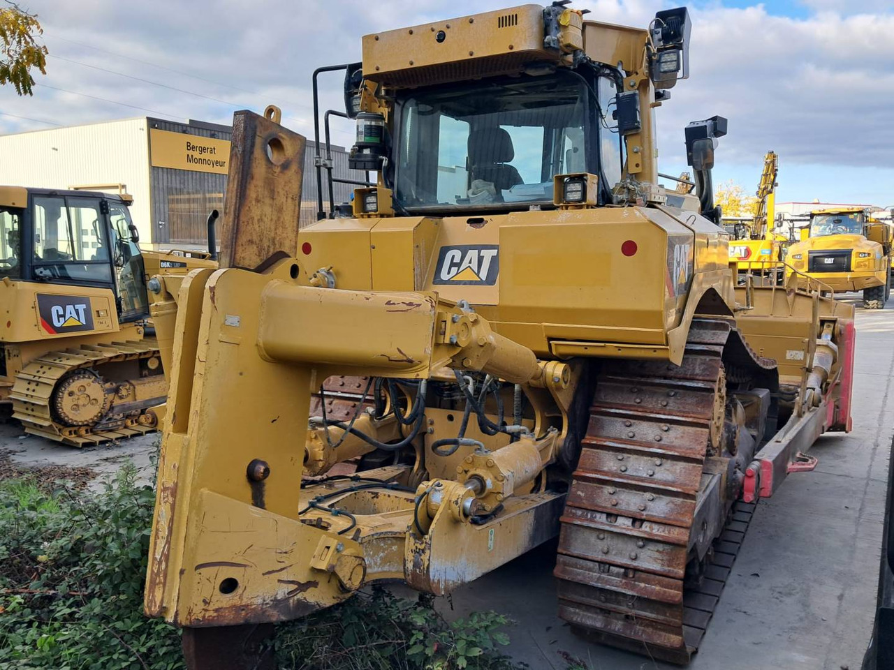 CAT D8T4F - Булдозер: снимка 3 CAT D8T4F - Булдозер: снимка 3