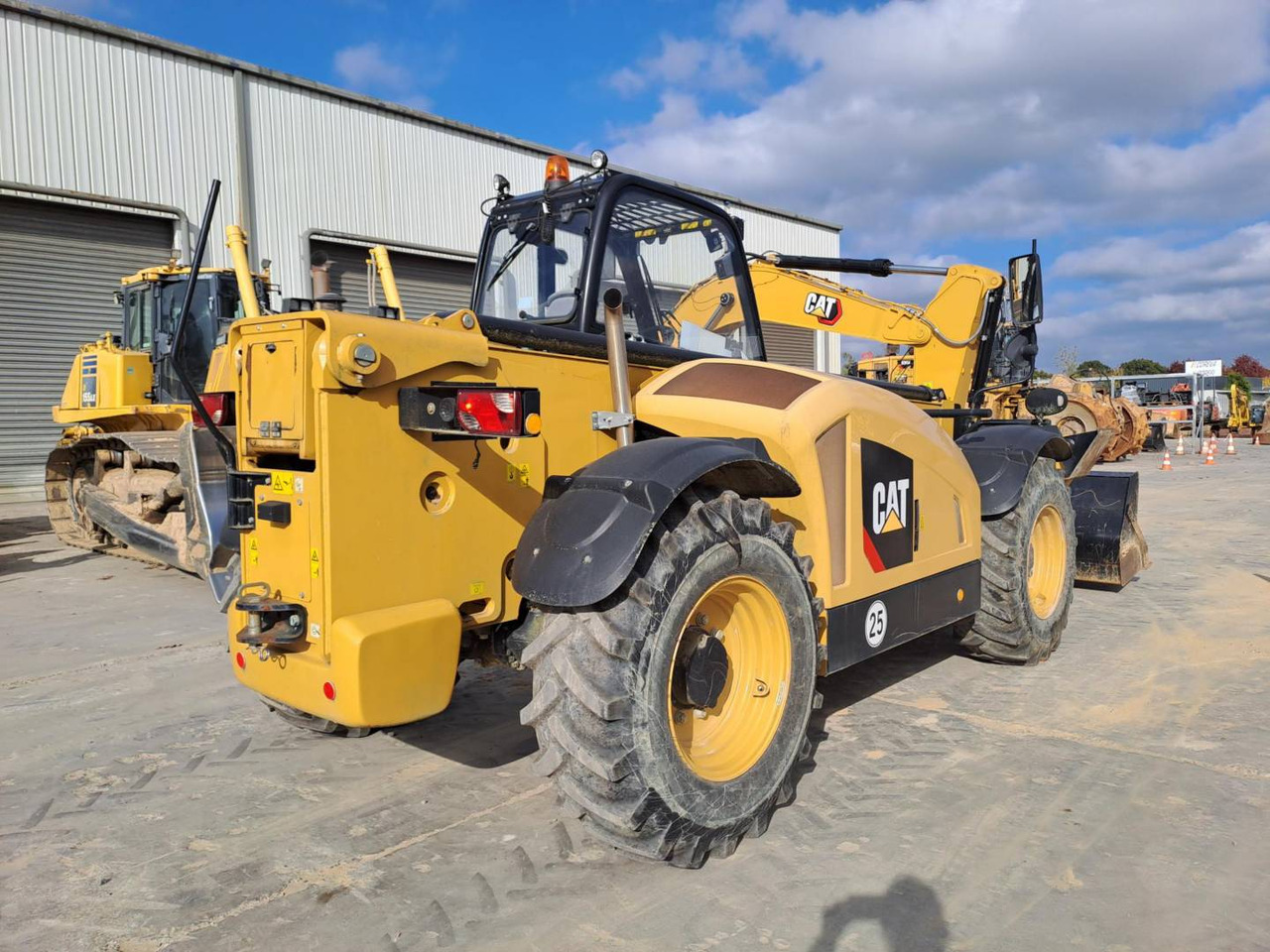 CAT TH314D - Телескопичен товарач: снимка 3 CAT TH314D - Телескопичен товарач: снимка 3