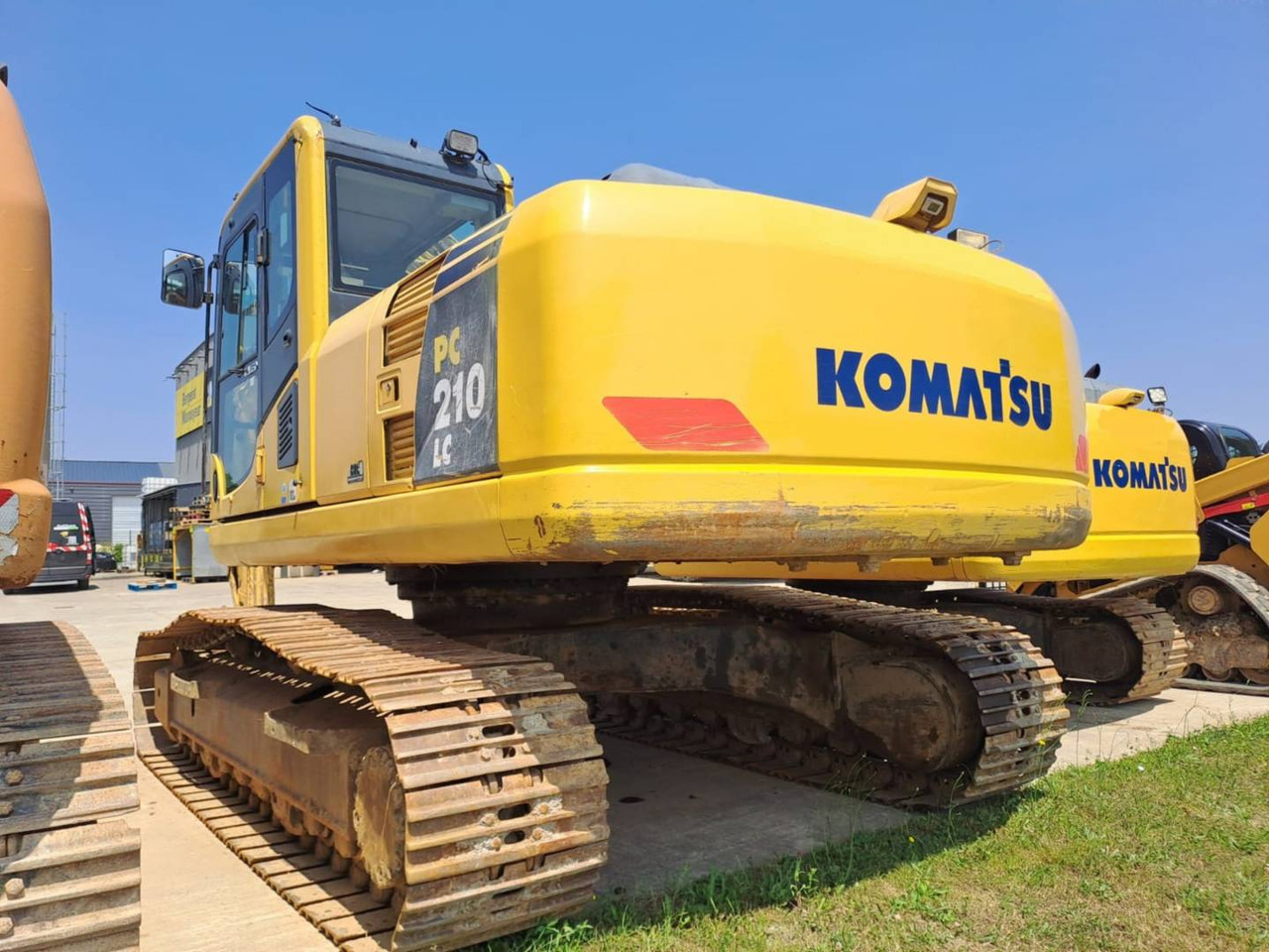 KOMATSU PC210LC - Верижен багер: снимка 4 KOMATSU PC210LC - Верижен багер: снимка 4