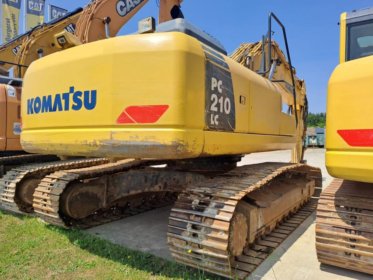 KOMATSU PC210LC - Верижен багер: снимка 3 KOMATSU PC210LC - Верижен багер: снимка 3