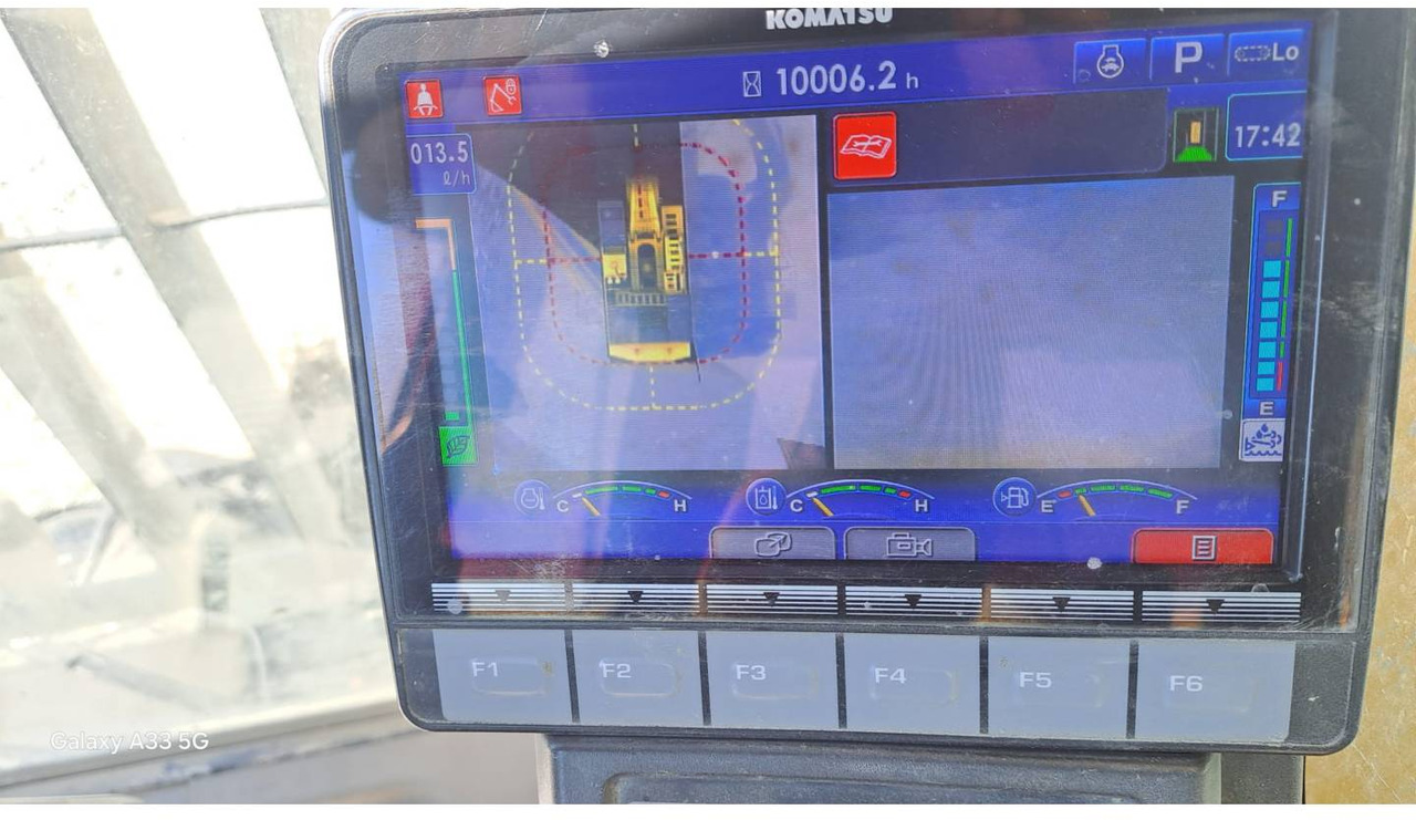 KOMATSU PC700LC - Верижен багер: снимка 5 KOMATSU PC700LC - Верижен багер: снимка 5