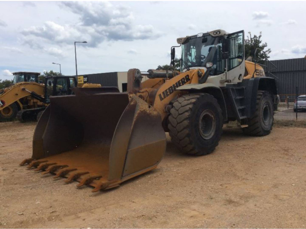 LIEBHERR L580 - Колесен товарач: снимка 3 LIEBHERR L580 - Колесен товарач: снимка 3