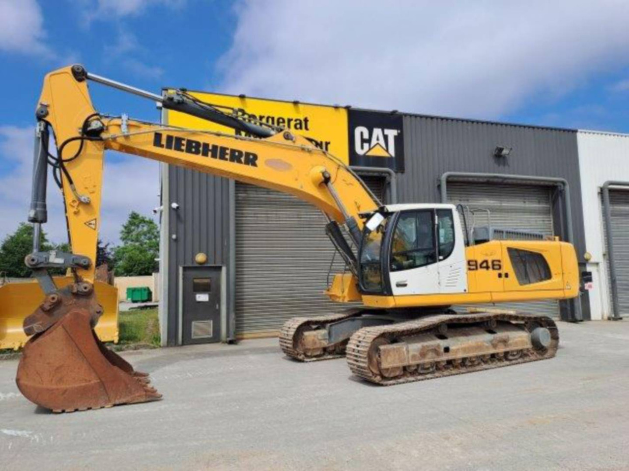 LIEBHERR R946 - Верижен багер: снимка 1 LIEBHERR R946 - Верижен багер: снимка 1