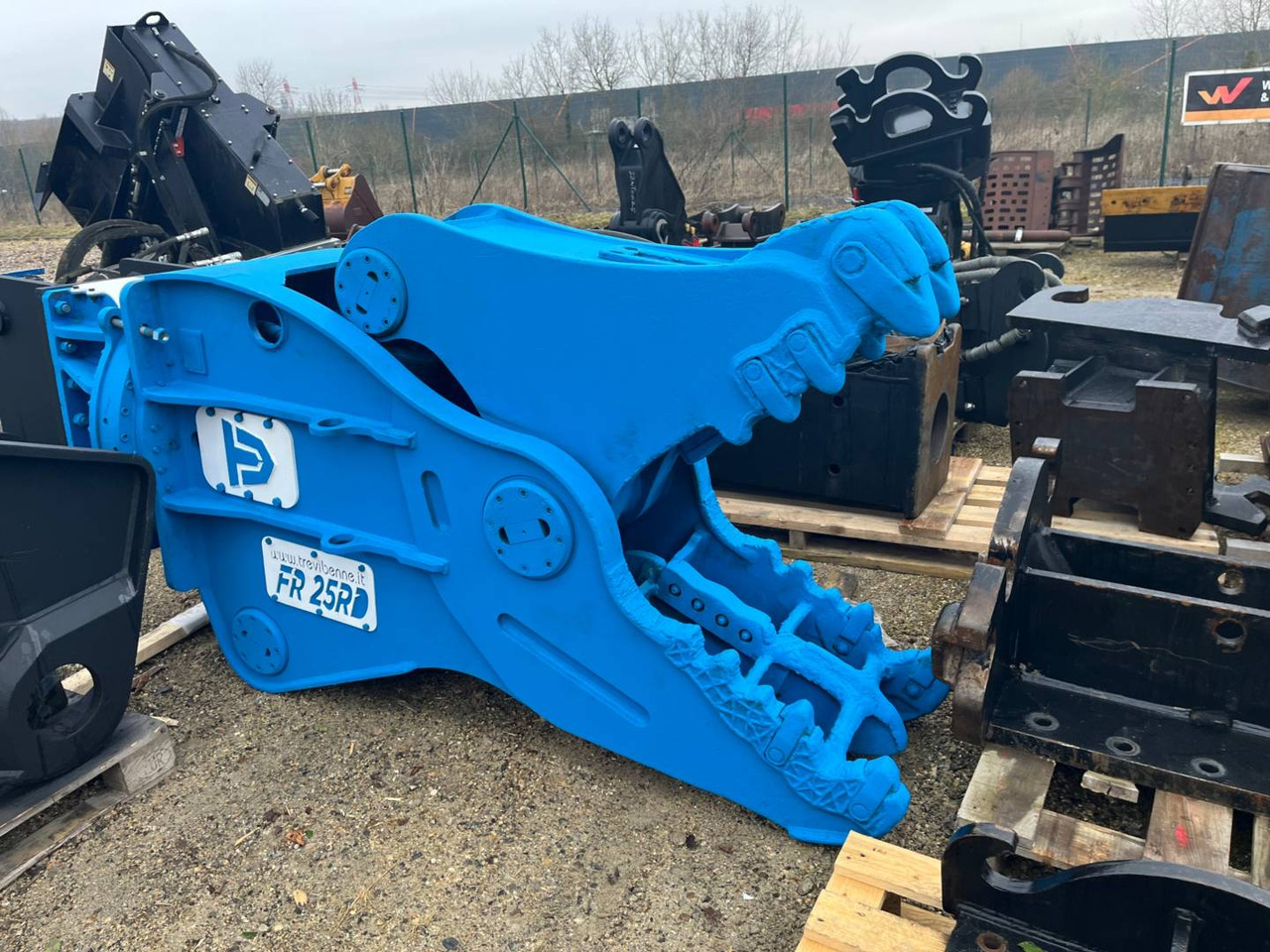 TREVI FR25RD/TREVIBENNE/BROYEUR/ CRUSHER - Хидравлична ножица за Строителна техника: снимка 1 TREVI FR25RD/TREVIBENNE/BROYEUR/ CRUSHER - Хидравлична ножица за Строителна техника: снимка 1
