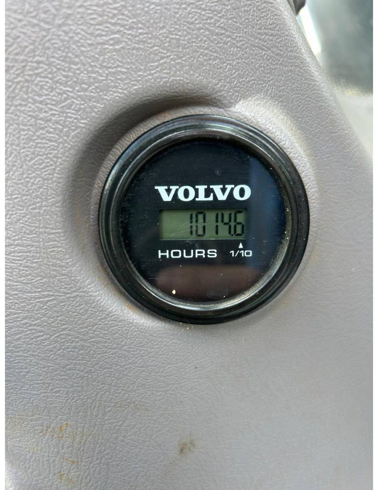 VOLVO CONSTRUCTION EQUIPMENT EC140 - Верижен багер: снимка 5 VOLVO CONSTRUCTION EQUIPMENT EC140 - Верижен багер: снимка 5