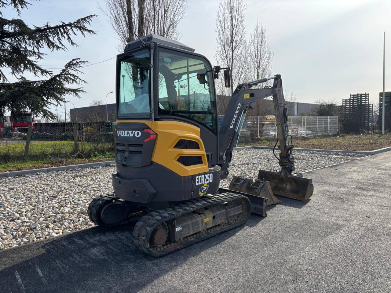 VOLVO CONSTRUCTION EQUIPMENT ECR25D - Верижен багер: снимка 4 VOLVO CONSTRUCTION EQUIPMENT ECR25D - Верижен багер: снимка 4