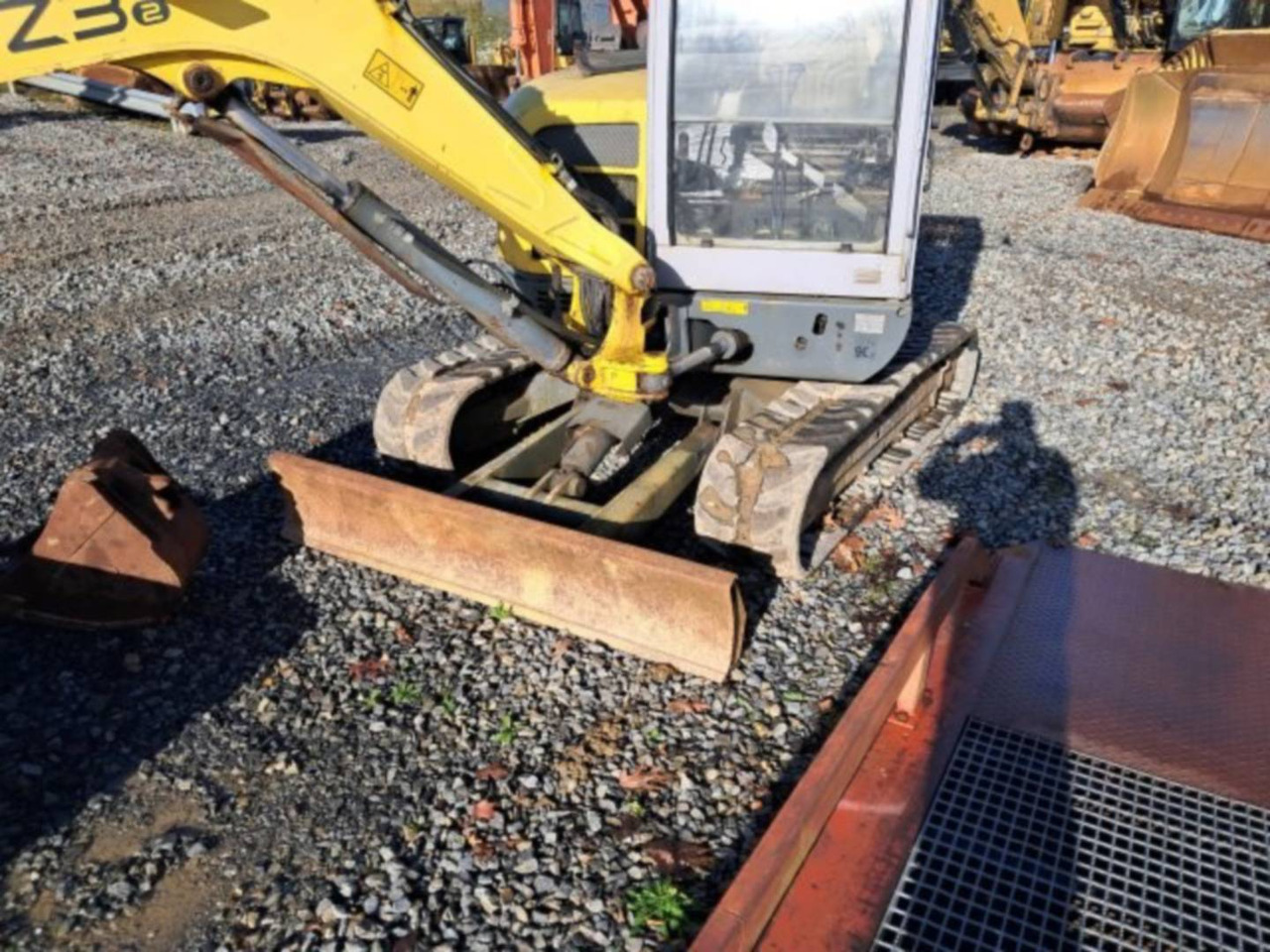 WACKER CORPORATION 50Z3 - Верижен багер: снимка 4 WACKER CORPORATION 50Z3 - Верижен багер: снимка 4