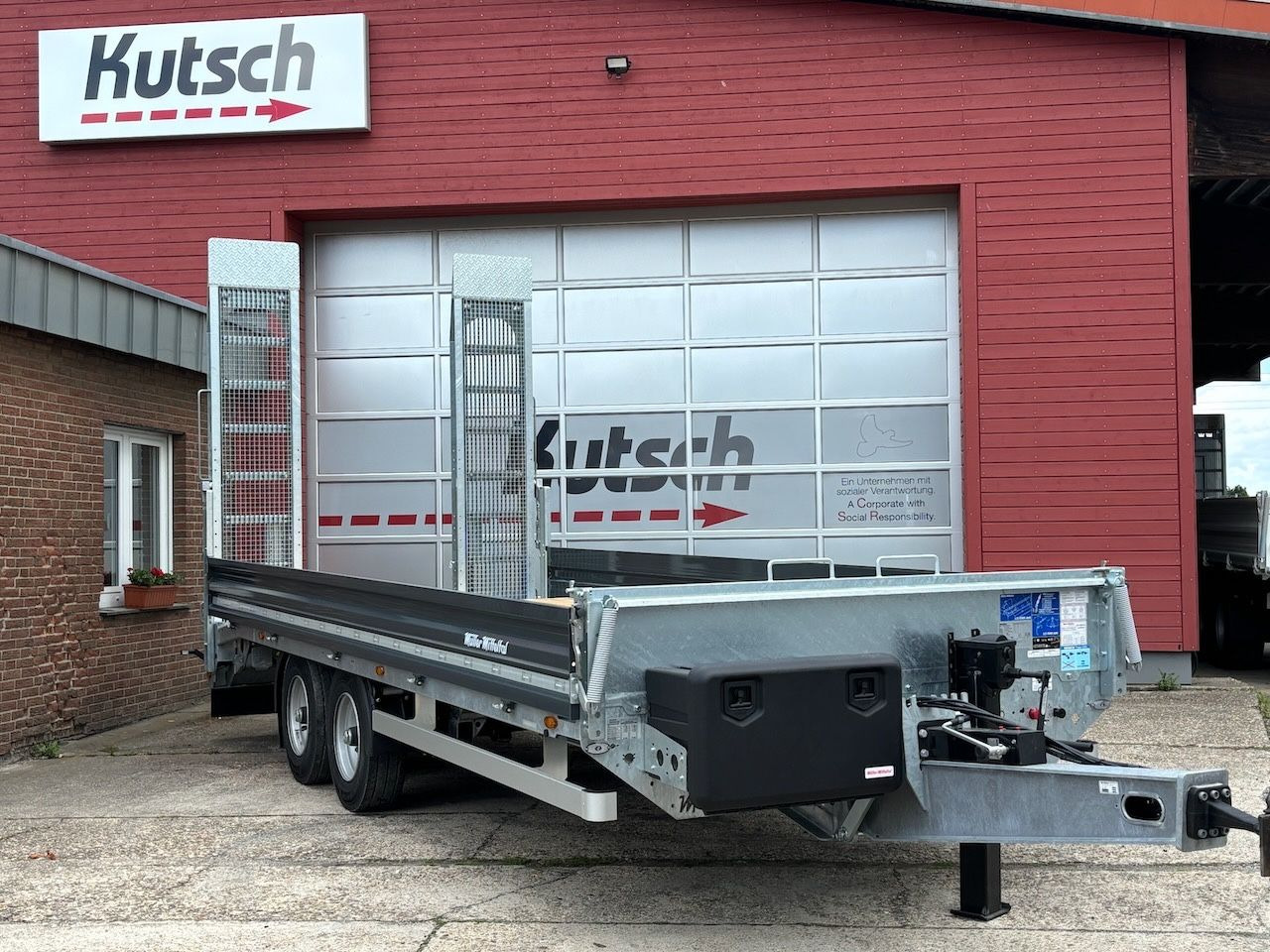 Müller-Mitteltal ETÜ-TA-R 11,9 Tieflader, LED, Rundum - Нискорамна площадка ремарке: снимка 2 Müller-Mitteltal ETÜ-TA-R 11,9 Tieflader, LED, Rundum - Нискорамна площадка ремарке: снимка 2