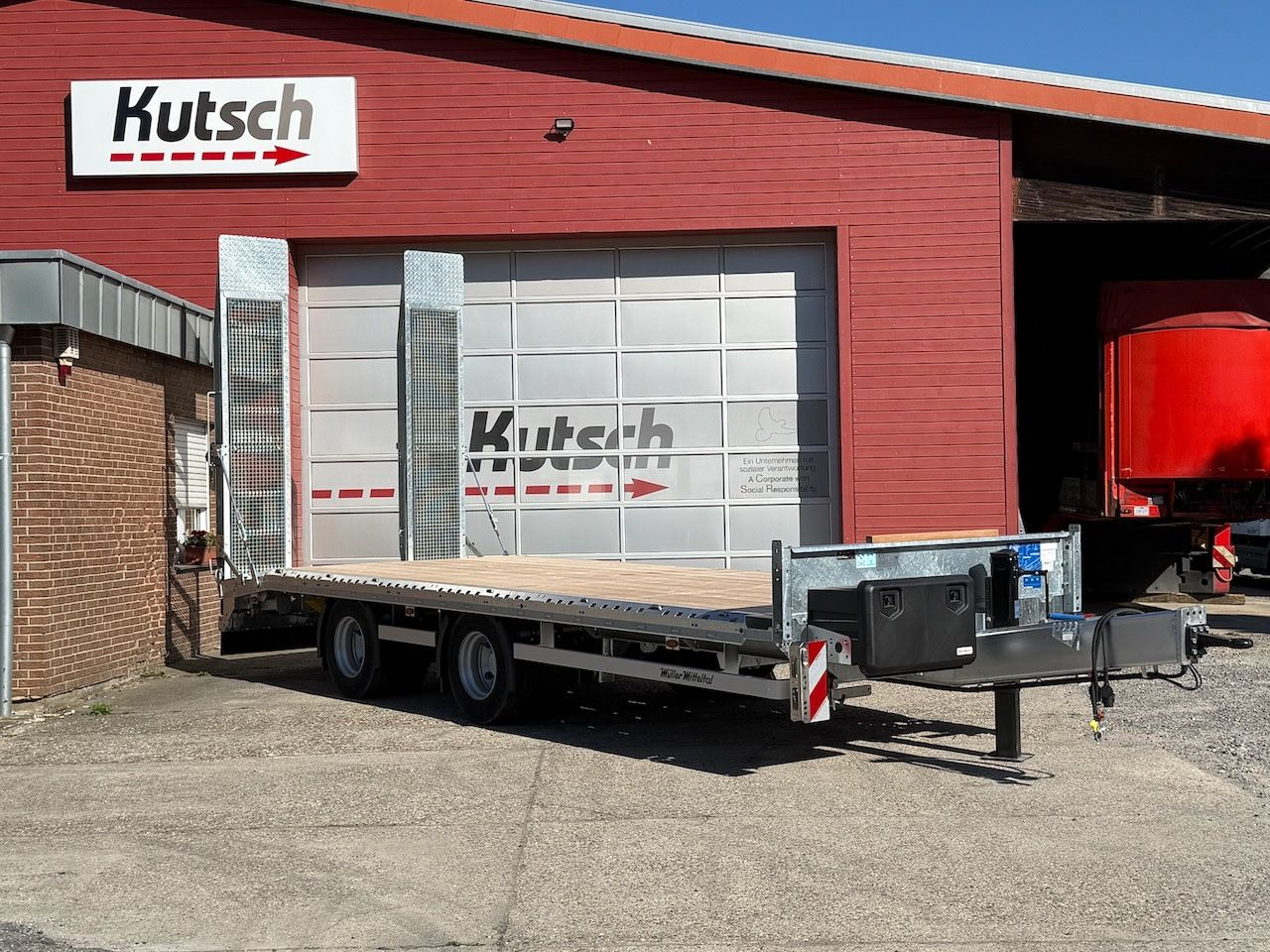 Müller-Mitteltal ETÜ-TA-R 21 Tieflader 7m, luftgefedert, LED - Бордово ремарке/ Платформа: снимка 2 Müller-Mitteltal ETÜ-TA-R 21 Tieflader 7m, luftgefedert, LED - Бордово ремарке/ Платформа: снимка 2