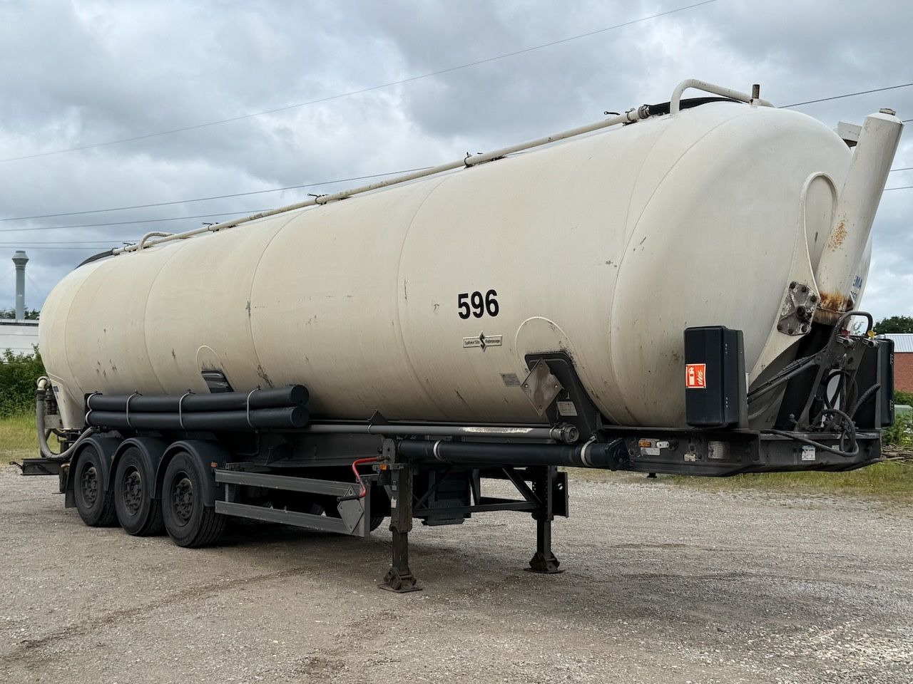 Spitzer SK 2760 CAL Kippsilo - Цистерна за насипни товари: снимка 3 Spitzer SK 2760 CAL Kippsilo - Цистерна за насипни товари: снимка 3