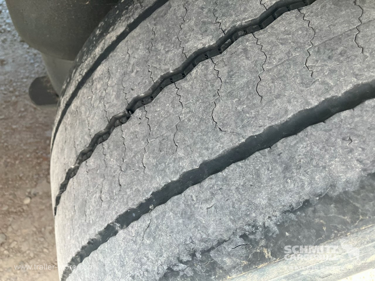 SCHMITZ Semiremolque Frigo Standard - Изотермичен полуремарке: снимка 4 SCHMITZ Semiremolque Frigo Standard - Изотермичен полуремарке: снимка 4