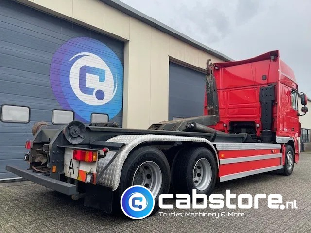DAF XF 105 .460 FAS Euro 5 - 25 ton's Haakarmsysteem - Hooklift - Abrolkipper - Year 2006 - ANALOG TACHO - Мултилифт с кука камион: снимка 2 DAF XF 105 .460 FAS Euro 5 - 25 ton's Haakarmsysteem - Hooklift - Abrolkipper - Year 2006 - ANALOG TACHO - Мултилифт с кука камион: снимка 2