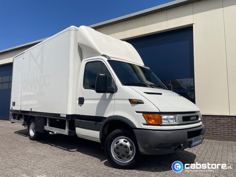 Iveco 40C 40C12 EURO 3 4x2 Bakwagen Euro 3 - Bouwjaar 2003 - APK tot 10-05-2026 -Handgeschakelde versnellingsbak - Лекотоварен автомобил фургон: снимка 1 Iveco 40C 40C12 EURO 3 4x2 Bakwagen Euro 3 - Bouwjaar 2003 - APK tot 10-05-2026 -Handgeschakelde versnellingsbak - Лекотоварен автомобил фургон: снимка 1