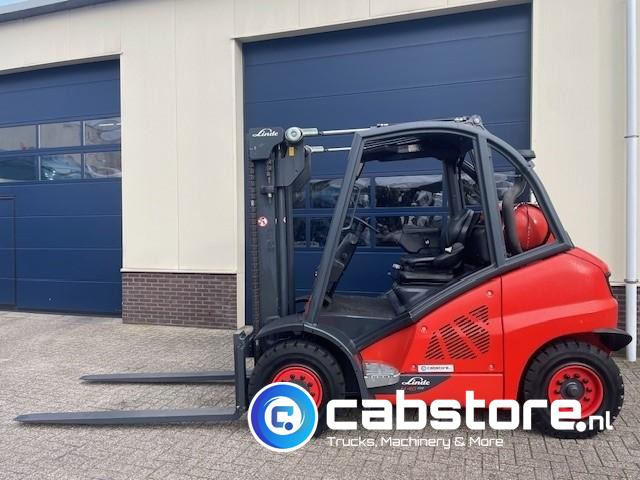 Linde H40T-02 EVO Forklift - LPG / Gas - 6 Cilinder - Bouwjaar 2013 - 4 Ton - Draaiuren 2527 - Very Good Condition ! - Мотокар: снимка 5 Linde H40T-02 EVO Forklift - LPG / Gas - 6 Cilinder - Bouwjaar 2013 - 4 Ton - Draaiuren 2527 - Very Good Condition ! - Мотокар: снимка 5