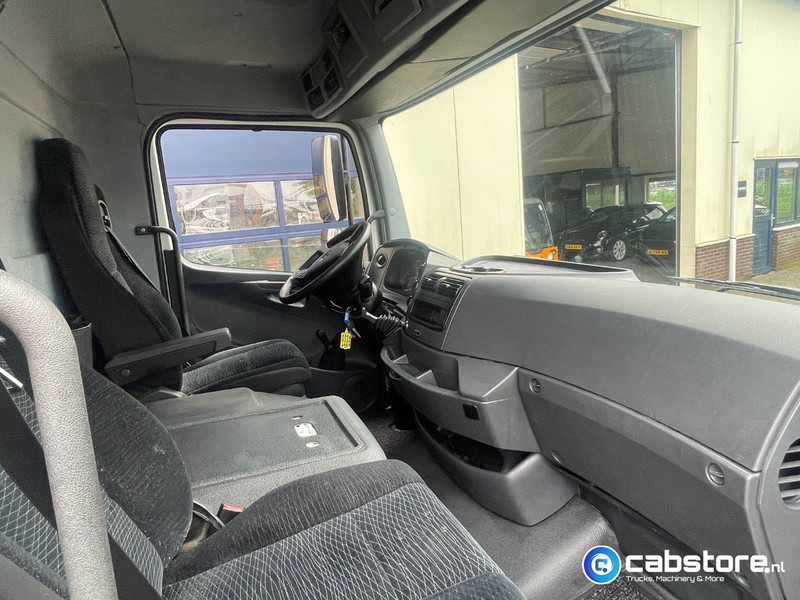 Камион фургон Mercedes-Benz Atego 818 Mercedes Benz Atego 818 4x2 Euro 6 - Bakwagen met geisoleerde laadbak - Laadklep 2000 kg - Bouwjaar 2014: снимка 10