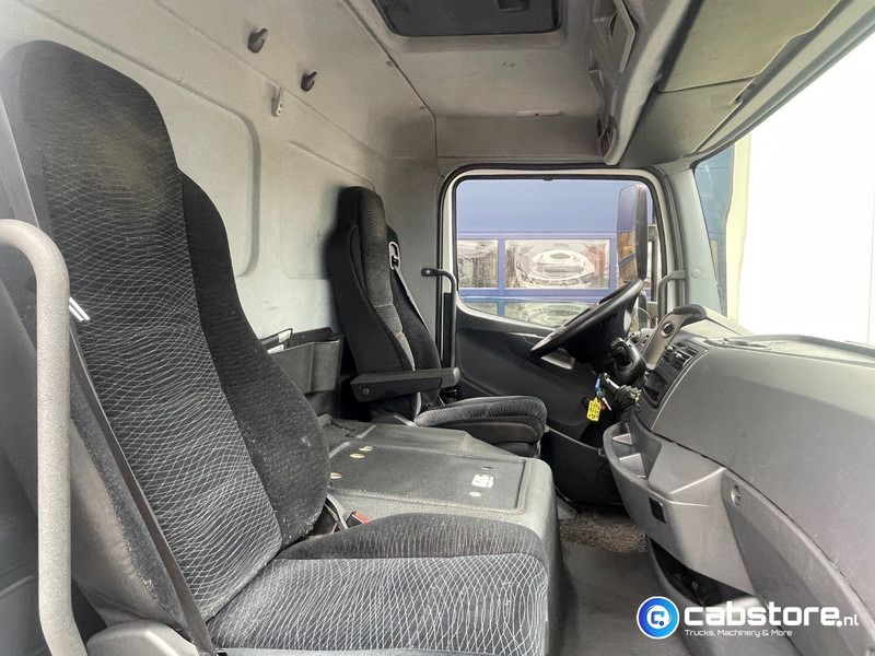 Камион фургон Mercedes-Benz Atego 818 Mercedes Benz Atego 818 4x2 Euro 6 - Bakwagen met geisoleerde laadbak - Laadklep 2000 kg - Bouwjaar 2014: снимка 9