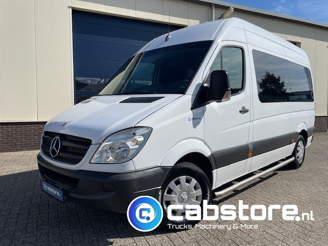 Mercedes-Benz SPRINTER  211 CDI - L2/H2-  Automatische versnellingsbak - 9 Persoons - Bouwjaar 2009 - APK tot 17-01-2026 ! - Side bars - Privacy glas - Airco - Микробус, Пътнически бус: снимка 2 Mercedes-Benz SPRINTER  211 CDI - L2/H2-  Automatische versnellingsbak - 9 Persoons - Bouwjaar 2009 - APK tot 17-01-2026 ! - Side bars - Privacy glas - Airco - Микробус, Пътнически бус: снимка 2