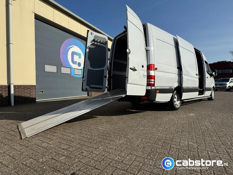 Mercedes-Benz Sprinter 316 CDI L3/H2 316 CDI Euro 5 - L3/H2 - Automaat - Geïntegreerde rijplaten in vloer - Bearlock - Year 2015 - Nieuwe banden - Camperbus - Товарен бус: снимка 3 Mercedes-Benz Sprinter 316 CDI L3/H2 316 CDI Euro 5 - L3/H2 - Automaat - Geïntegreerde rijplaten in vloer - Bearlock - Year 2015 - Nieuwe banden - Camperbus - Товарен бус: снимка 3