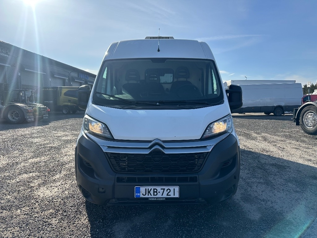 Citroën Jumper 2.2 kylmäkoneella - Товарен бус: снимка 2 Citroën Jumper 2.2 kylmäkoneella - Товарен бус: снимка 2