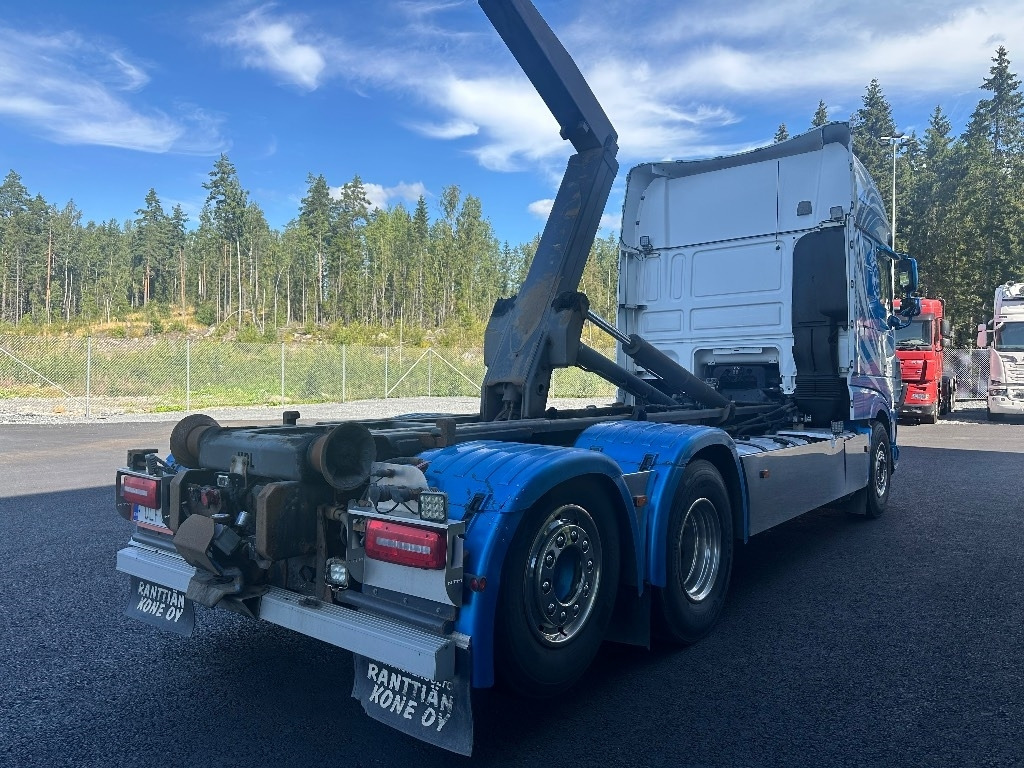 DAF XF 530 6x2*4 - Мултилифт с кука камион: снимка 4 DAF XF 530 6x2*4 - Мултилифт с кука камион: снимка 4