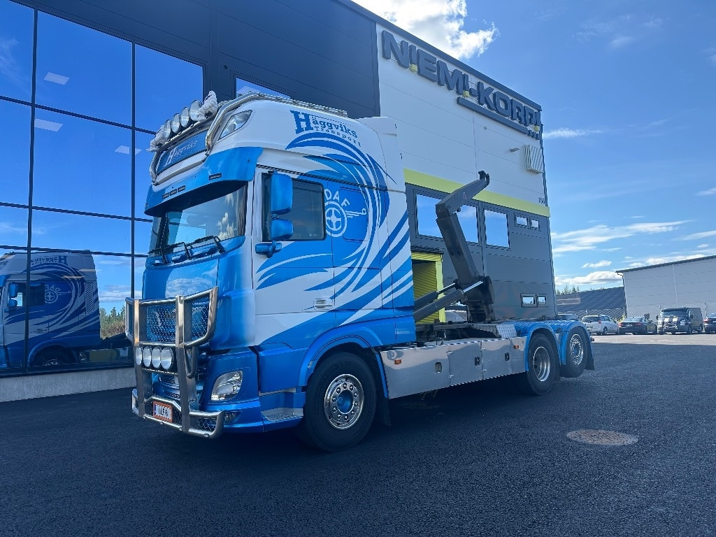 DAF XF 530 6x2*4 - Мултилифт с кука камион: снимка 1 DAF XF 530 6x2*4 - Мултилифт с кука камион: снимка 1