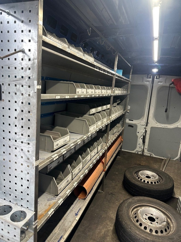 Iveco Daily 35S16 - Товарен бус: снимка 4 Iveco Daily 35S16 - Товарен бус: снимка 4