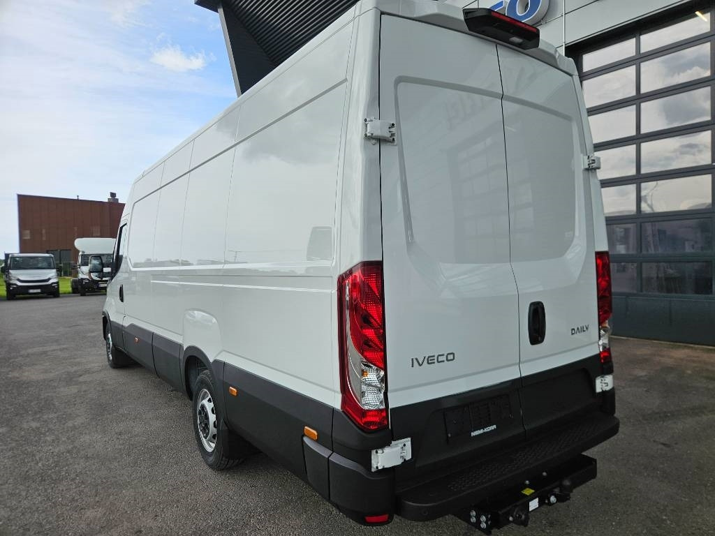 Iveco Daily 35S16A8 - Товарен бус: снимка 4 Iveco Daily 35S16A8 - Товарен бус: снимка 4