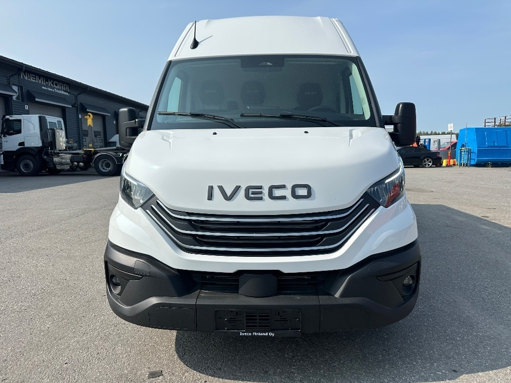 Iveco Daily 35S18A8 12m3 - Товарен бус: снимка 2 Iveco Daily 35S18A8 12m3 - Товарен бус: снимка 2
