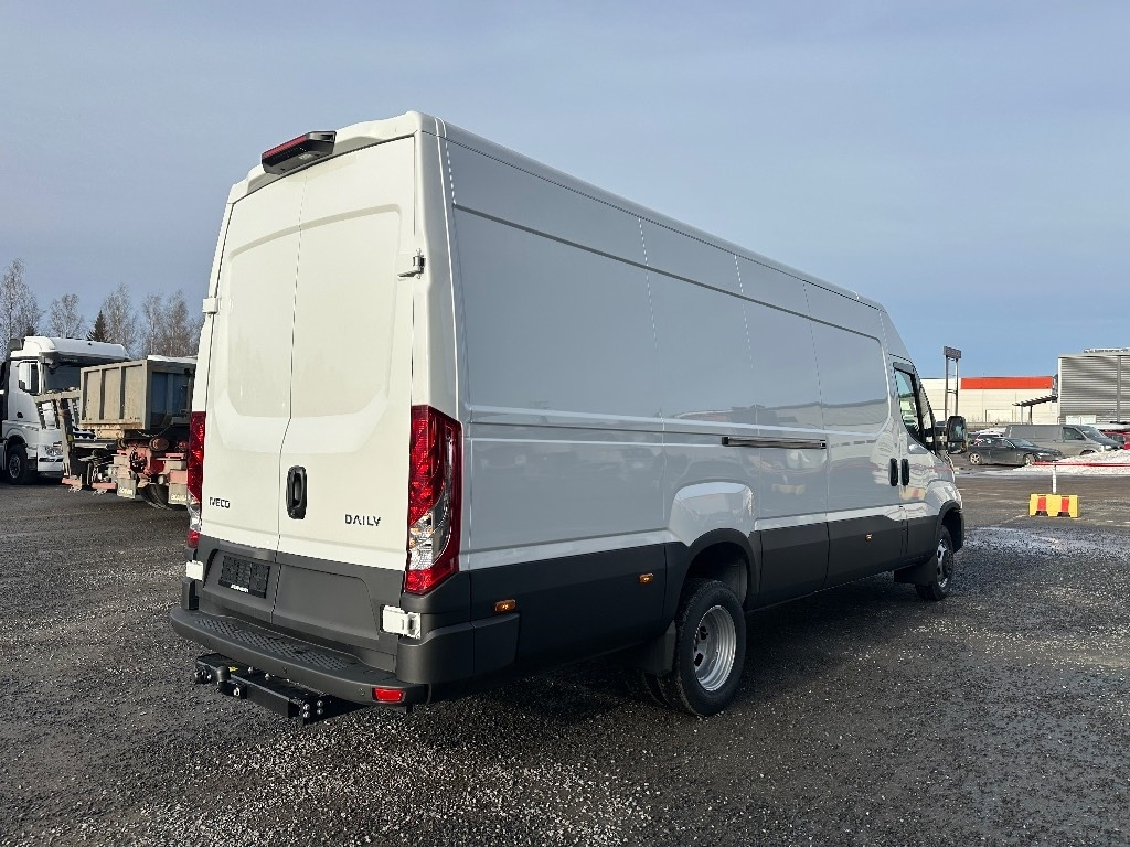 Iveco Daily 50C18 16m3 - Товарен бус: снимка 4 Iveco Daily 50C18 16m3 - Товарен бус: снимка 4
