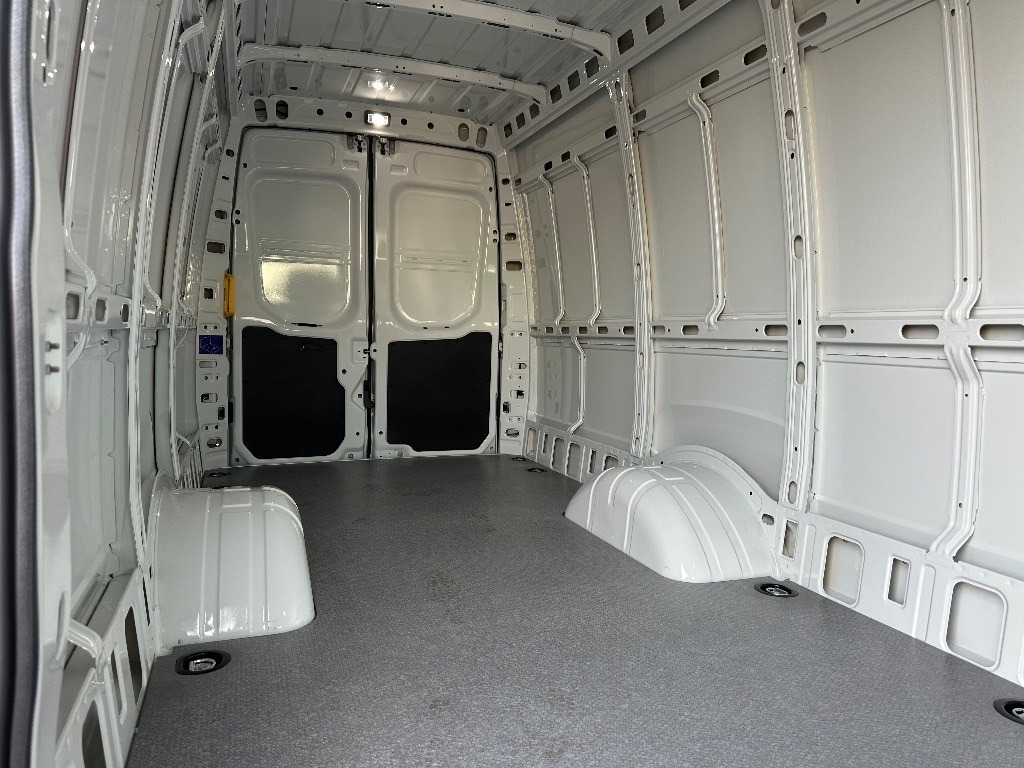 Нови Товарен бус Iveco Daily 50C18 16m3: снимка 13