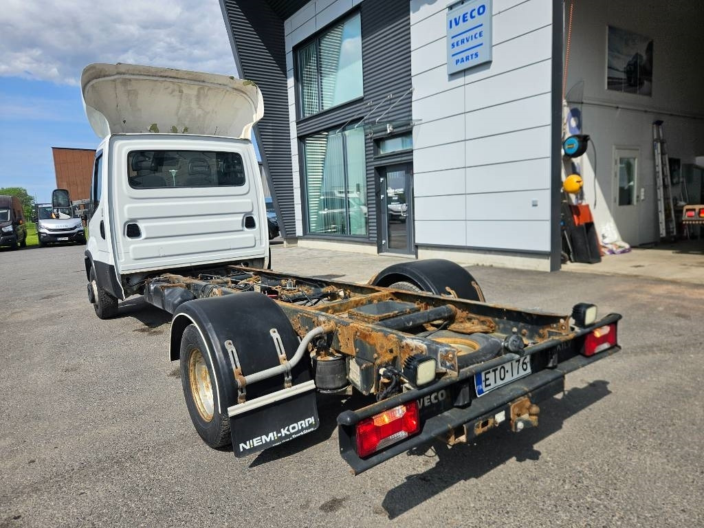 Iveco Daily 70C17 - Лекотоварен автомобил фургон: снимка 5 Iveco Daily 70C17 - Лекотоварен автомобил фургон: снимка 5
