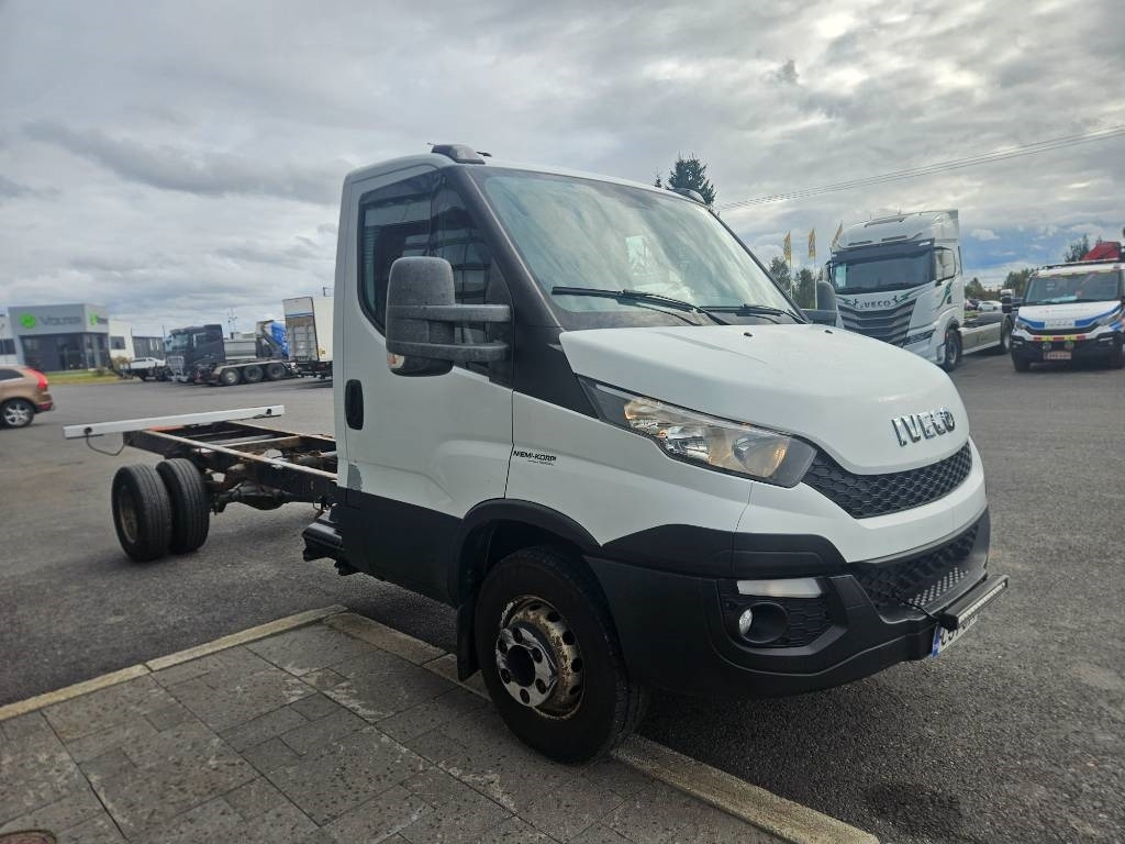Iveco Daily 70C17 - Лекотоварен автомобил фургон: снимка 2 Iveco Daily 70C17 - Лекотоварен автомобил фургон: снимка 2