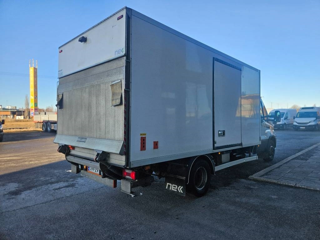 Iveco Daily 70C18 - Лекотоварен автомобил фургон: снимка 3 Iveco Daily 70C18 - Лекотоварен автомобил фургон: снимка 3