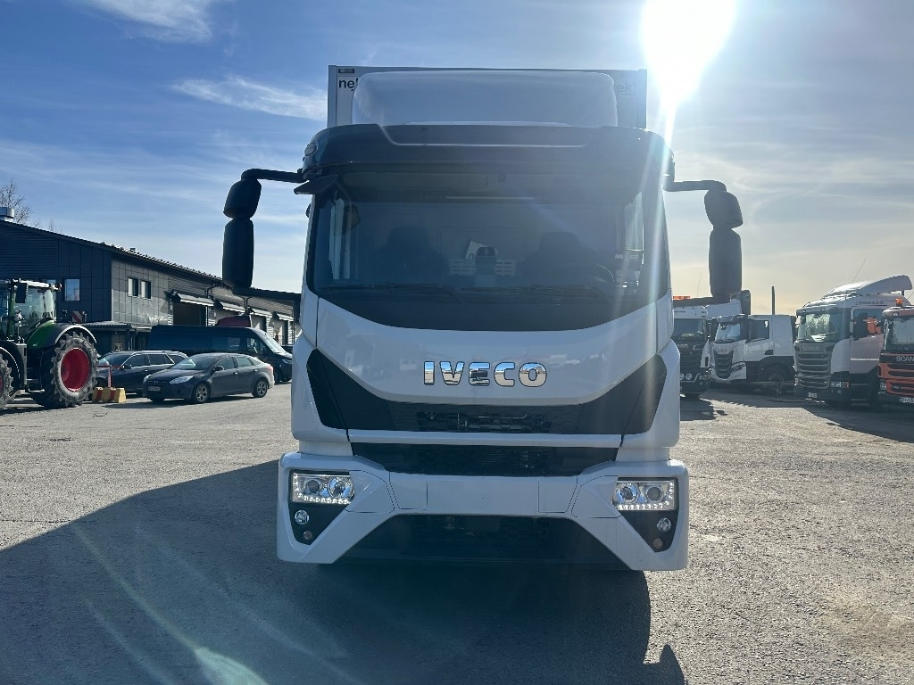 Iveco Eurocargo 160E28 - Камион фургон: снимка 2 Iveco Eurocargo 160E28 - Камион фургон: снимка 2