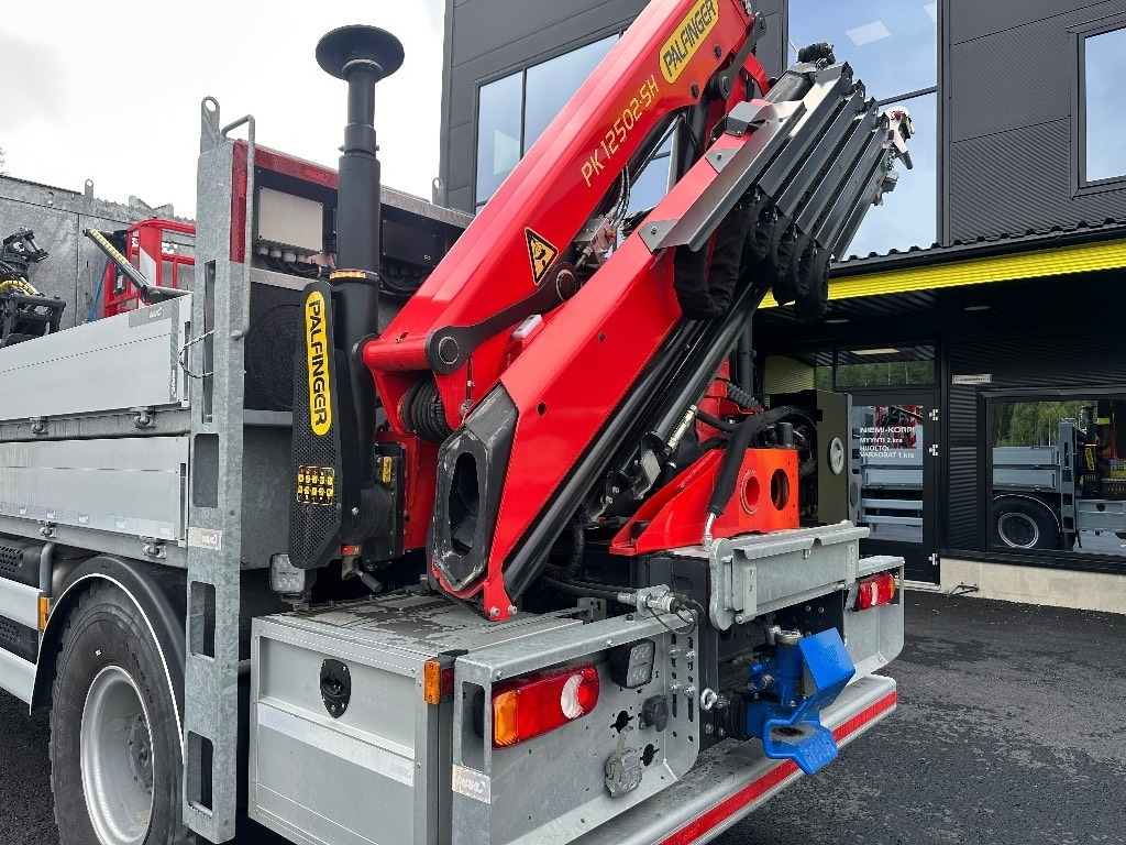 Нови Камион с кран Iveco Eurocargo ML150E28 4x4 sähkölaitos varustein: снимка 13 Нови Камион с кран Iveco Eurocargo ML150E28 4x4 sähkölaitos varustein: снимка 13