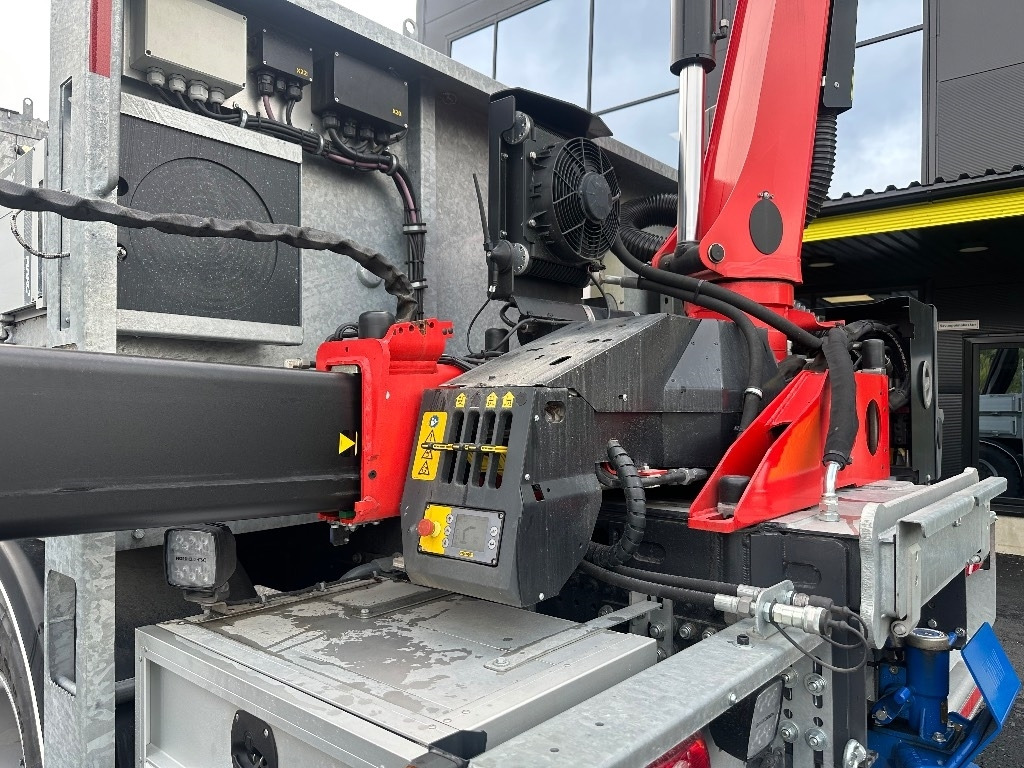 Нови Камион с кран Iveco Eurocargo ML150E28 4x4 sähkölaitos varustein: снимка 8 Нови Камион с кран Iveco Eurocargo ML150E28 4x4 sähkölaitos varustein: снимка 8