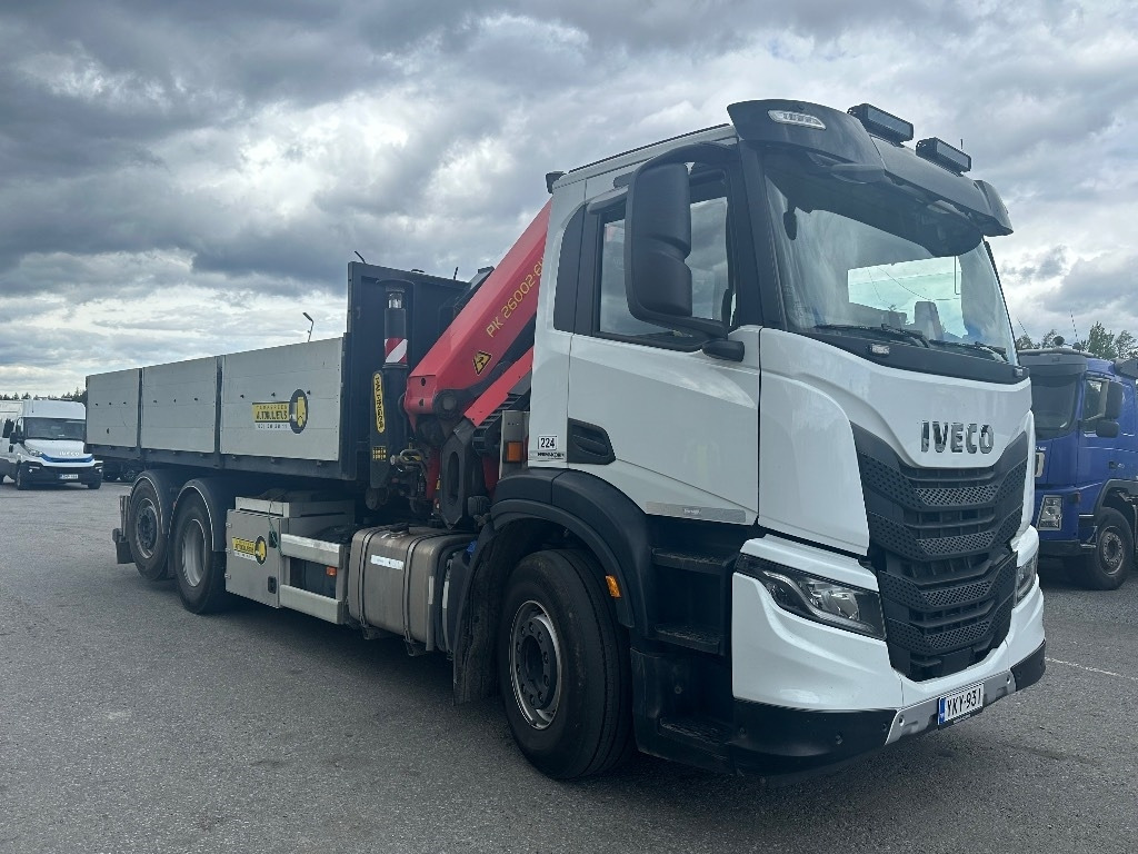 Iveco S-Way AD 260S48 - Камион с кран: снимка 3 Iveco S-Way AD 260S48 - Камион с кран: снимка 3