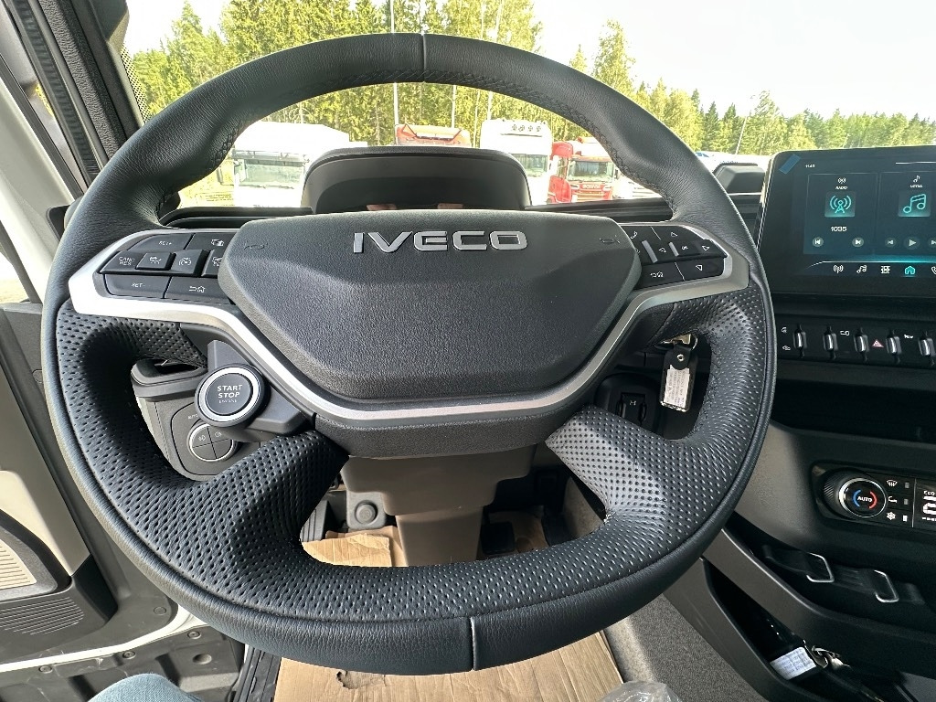 Нови Шаси кабина Iveco S-Way AS26S50 NP 2xLNG 6x2*4: снимка 17