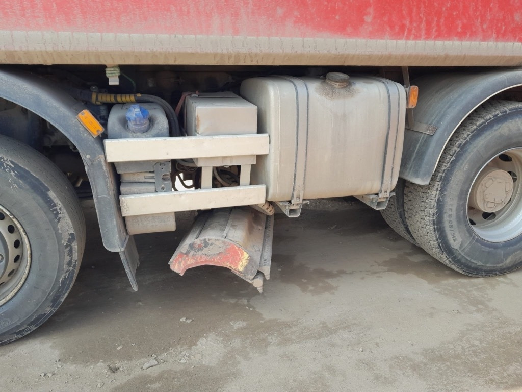 Самосвал камион Iveco Stralis X-Way 350X57: снимка 9
