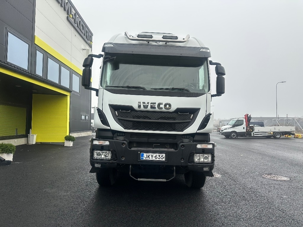 Iveco Trakker AT410T500 10x4 - Камион за дърва: снимка 2 Iveco Trakker AT410T500 10x4 - Камион за дърва: снимка 2