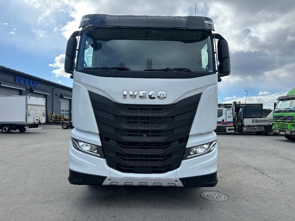 Iveco X-Way AS260X530 heti toimitukseen - Шаси кабина: снимка 2 Iveco X-Way AS260X530 heti toimitukseen - Шаси кабина: снимка 2