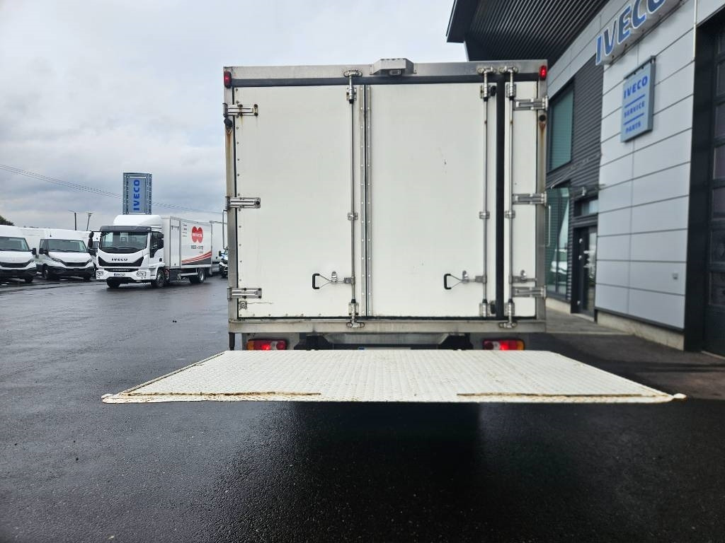 Renault Midlum 220 - Рефрижератор камион: снимка 4 Renault Midlum 220 - Рефрижератор камион: снимка 4