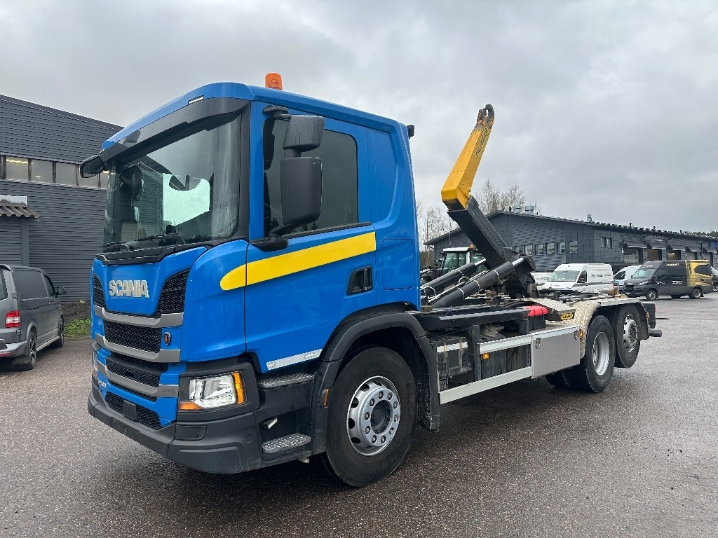 Scania P 360 - Мултилифт с кука камион: снимка 1 Scania P 360 - Мултилифт с кука камион: снимка 1