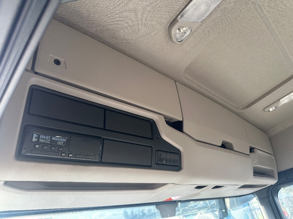 Камион фургон Scania P250: снимка 12