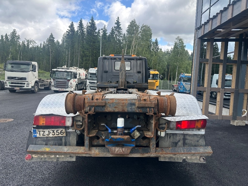 Scania P420 6x2*4 - Мултилифт с кука камион: снимка 4 Scania P420 6x2*4 - Мултилифт с кука камион: снимка 4