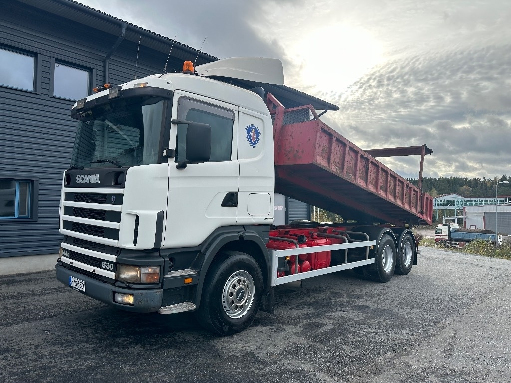 Scania R144 530 6X4 - Самосвал камион: снимка 1 Scania R144 530 6X4 - Самосвал камион: снимка 1