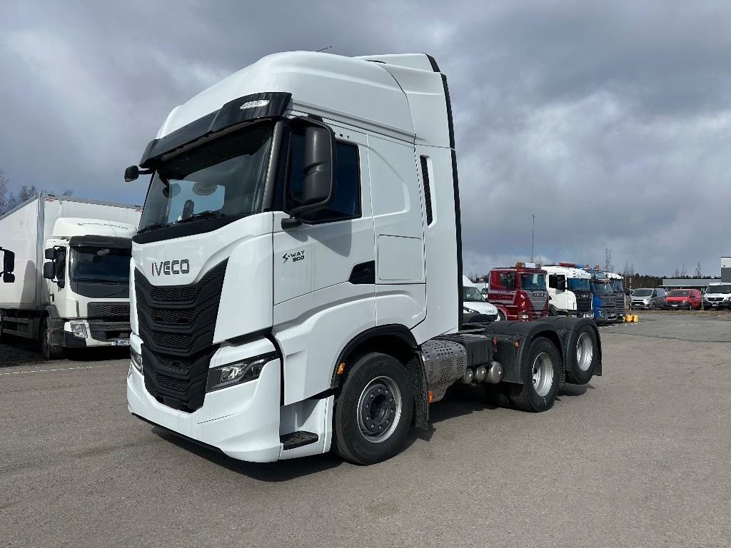 Iveco S-Way AS440S500 UUSI MALLI my 24 - Влекач: снимка 1 Iveco S-Way AS440S500 UUSI MALLI my 24 - Влекач: снимка 1
